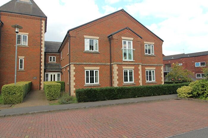 2 Bedroom Property To Rent In Robins Hill, Hitchin, SG4