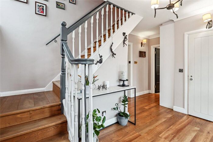 5 Bedroom Detached House For Sale In Rydens Avenue, Walton-On-Thames, KT12