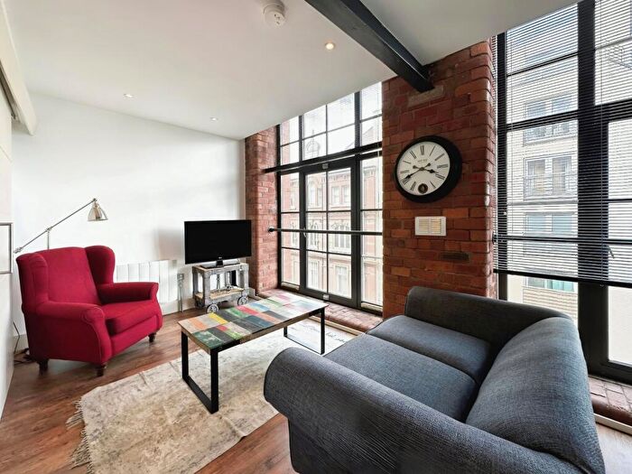 1 Bedroom Flat To Rent In Crispin Lofts, New York Road, Leeds, West Yorkshire, LS2