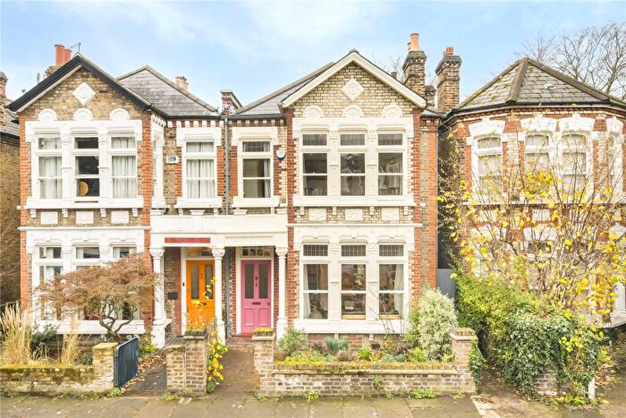 4 Bedroom Semi Detached House For Sale In Wickham Gardens, Brockley, London, SE4