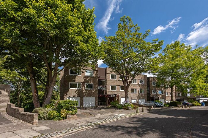 2 Bedroom Flat For Sale In Dulerton Court, Adderstone Crescent, Jesmond, Newcastle Upon Tyne, NE2