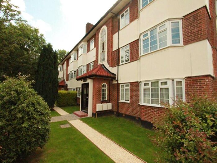 2 Bedroom Flat To Rent In College Hill Road, Harrow, HA3