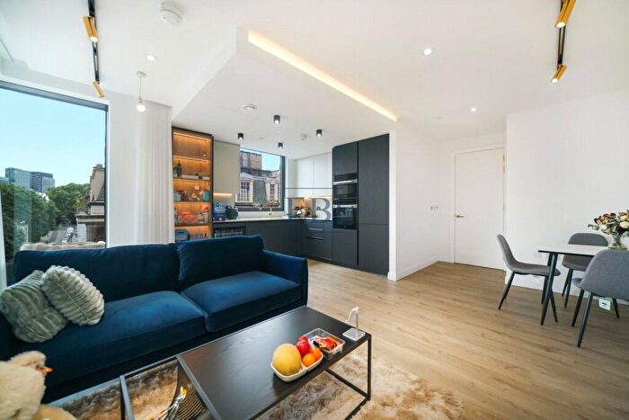 2 Bedroom Apartment For Sale In Vermont House, Dingley Road, London, EC1V