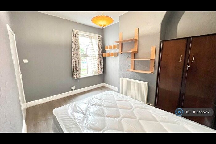4 Bedroom Terraced House To Rent In Cowesby Street, Manchester, M14