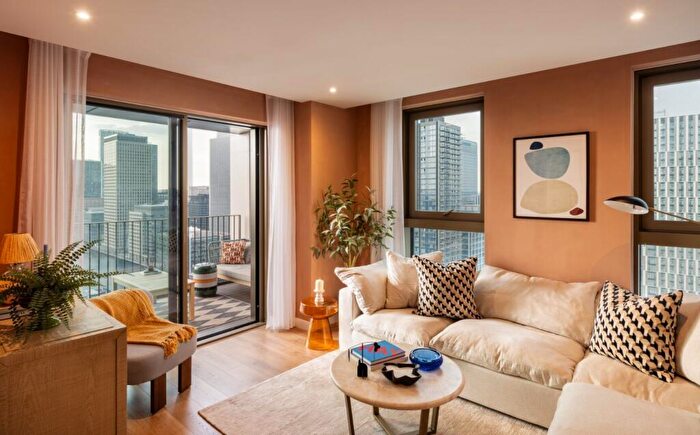 2 Bedroom Flat For Sale In One Thames Quay, Marsh Wall, E14