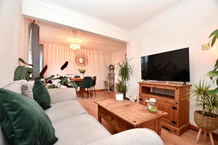 2 Bedroom Apartment For Sale In Howitts Lane, Eynesbury, PE19