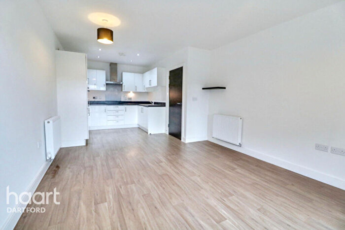 2 Bedroom Apartment For Sale In James Smith Court, Dartford, DA1