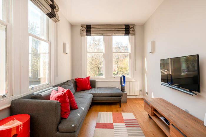 1 Bedroom Apartment For Sale In West Smithfield, , London, EC1A