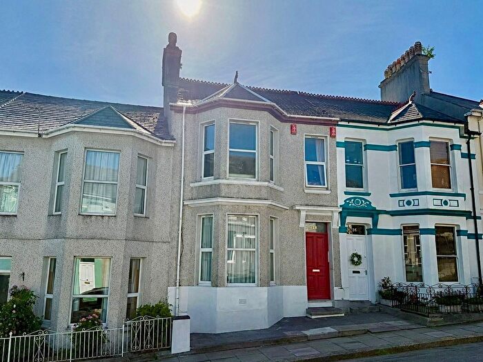 2 Bedroom Flat For Sale In Beatrice Avenue, Lipson, Plymouth, PL4