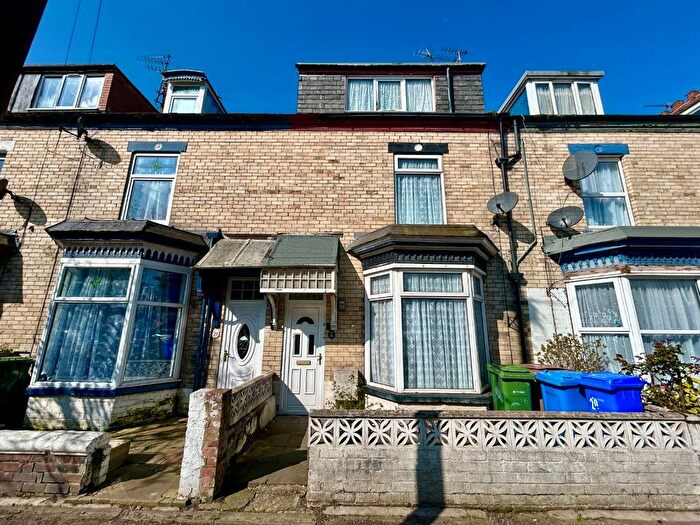 4 Bedroom Terraced House To Rent In Bed Mid-Terraced House, Haslemere Avenue, Bridlington, YO15