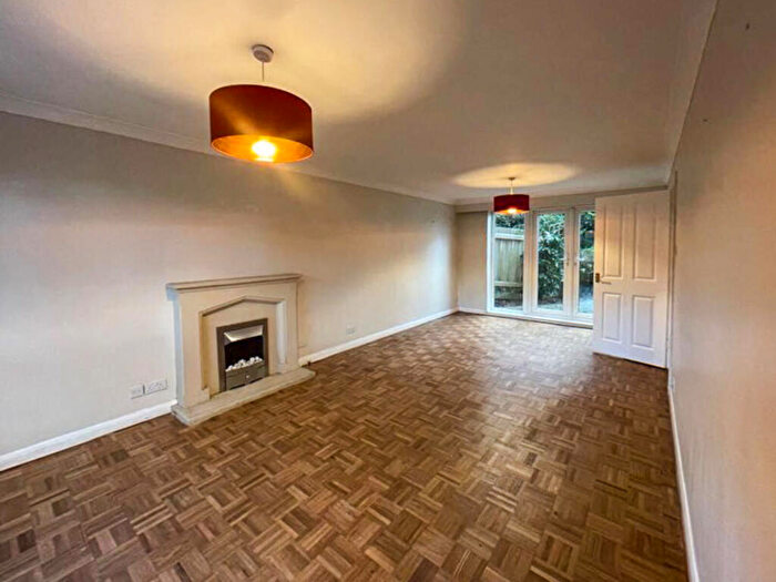 3 Bedroom Detached House To Rent In Woking, St Johns, Woking, GU21