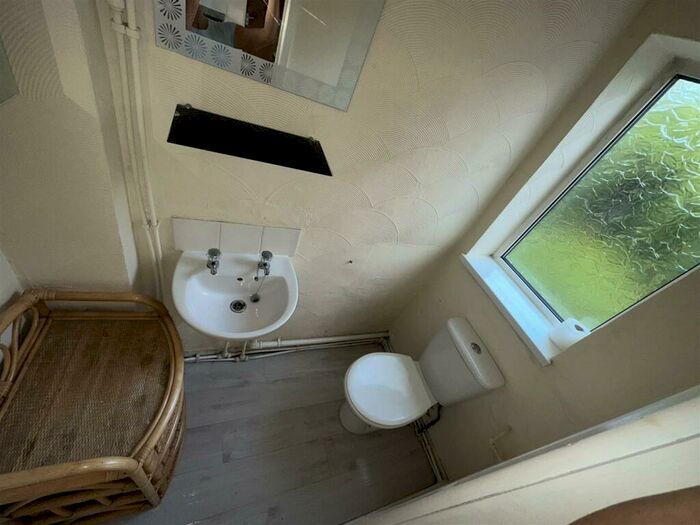 3 Bedroom Semi-Detached House To Rent In Southport Road, Bootle, Liverpool, L20