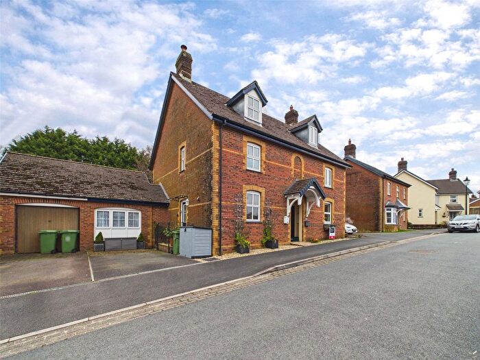 3 Bedroom Semi Detached House For Sale In Wesley Road, Holsworthy, Devon, EX22