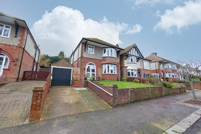 3 Bedroom Detached House For Sale In Lewisham Road, River, Dover, Kent, CT17