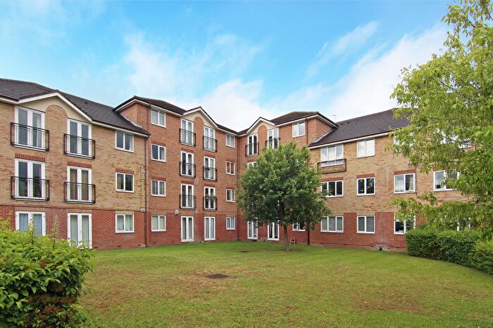 1 Bedroom Flat To Rent In Varsity Drive, Twickenham, TW1