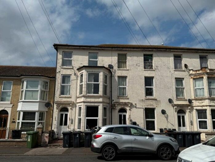 Studio For Sale In Flat, Queens Court, Queens Road, Great Yarmouth, Norfolk, NR30