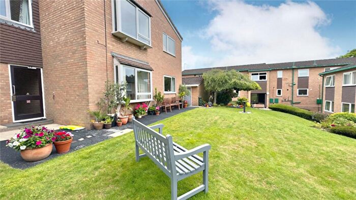 2 Bedroom Apartment For Sale In School Hill, Heswall, Wirral, CH60