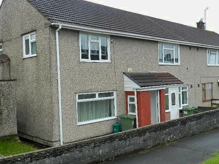 Houses for sale & to rent in CF72 8BZ, Heol Y Pistyll,,Llantrisant Town