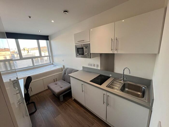 Flat To Rent In Market Place, City Centre, Sheffield, S1