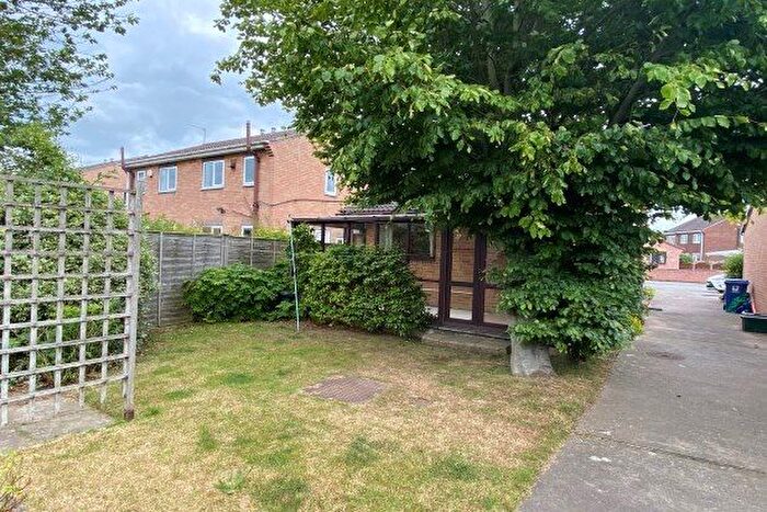 2 Bedroom Bungalow To Rent In Broadlands Close, Doncaster, DN7