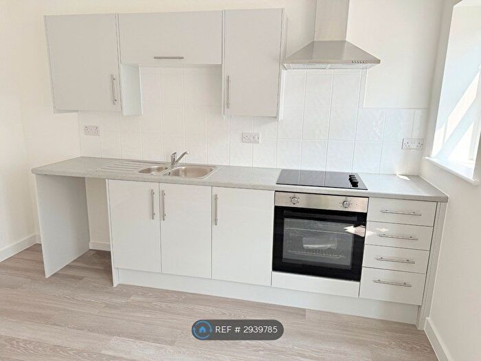1 Bedroom Flat To Rent In Fitzworth Avenue, Bournemouth, BH7