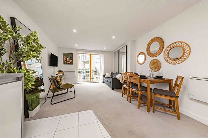 1 Bedroom Flat For Sale In Reed House, London, SW19