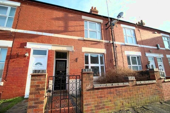 2 Bedroom Terraced House To Rent In Grove Road, Rushden, NN10