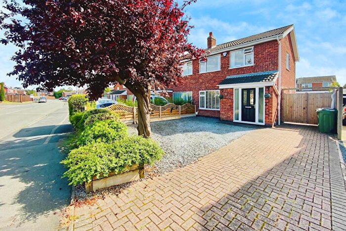 3 Bedroom Semi-Detached House For Sale In Long Furrow, East Goscote, LE7
