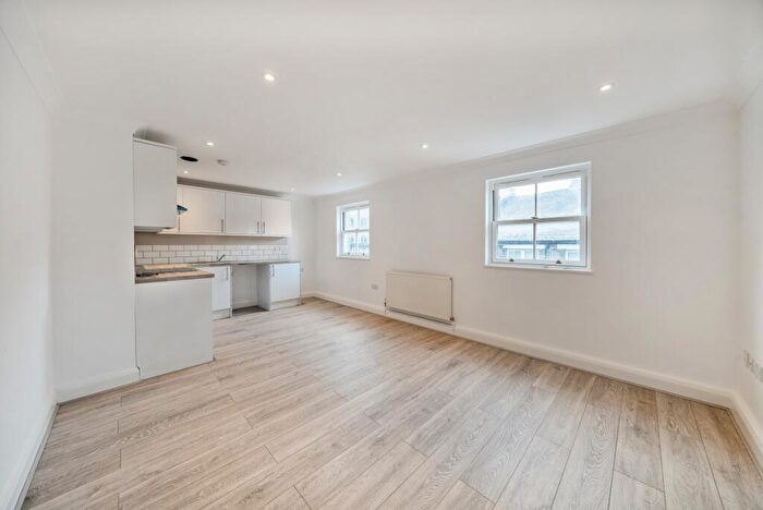 2 Bedroom Flat To Rent In Besson Street, London, SE14