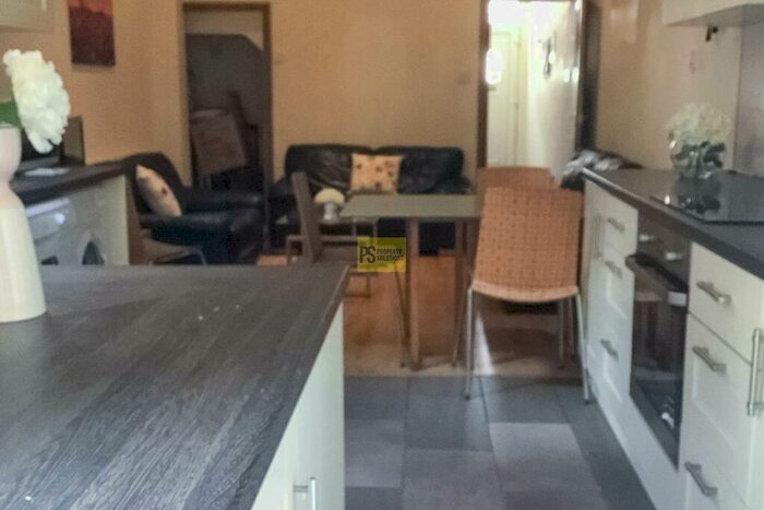 6 Bedroom Terraced House To Rent In Dawlish Road - Bath Student Property, B29