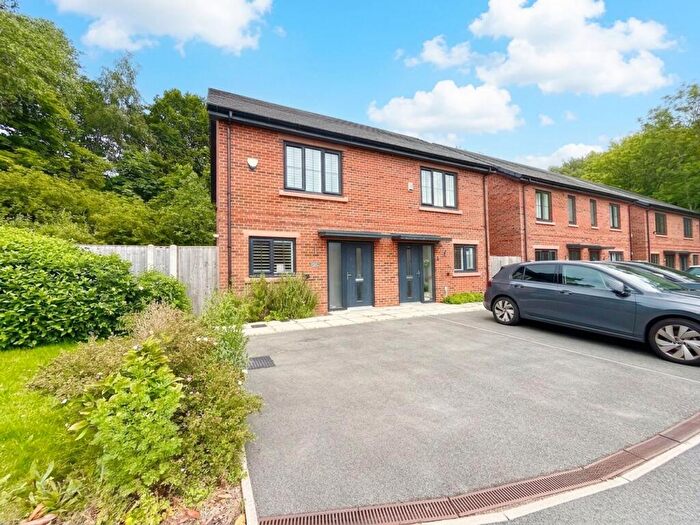 2 Bedroom Semi-Detached House For Sale In Kersal Wood Avenue, Salford, M7