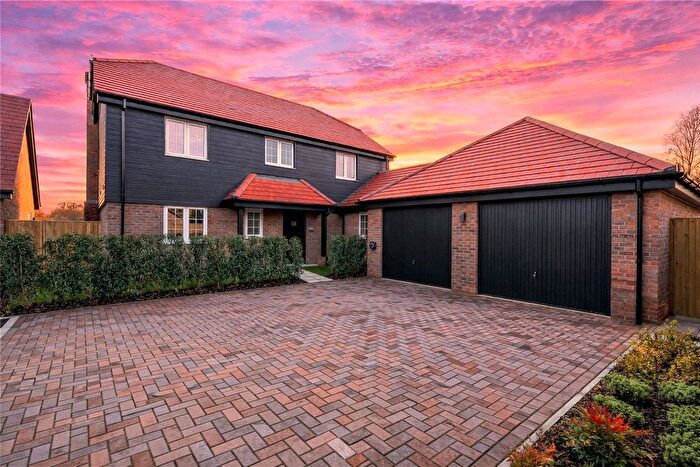 4 Bedroom Detached House For Sale In Bowbrook Copse, Monk Sherborne Road, Charter Alley, Hampshire, RG26