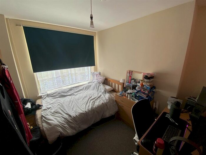 5 Bedroom End Of Terrace House To Rent In Wood Road, Treforest, Pontypridd, CF37