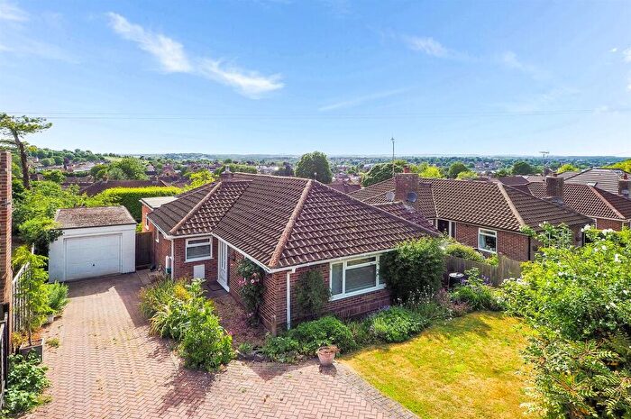 2 Bedroom Detached Bungalow For Sale In Wolversdene Road, Andover, SP10
