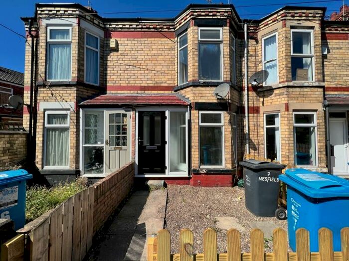 2 Bedroom Terraced House To Rent In Nesfield Avenue, Perth Street West, HU5