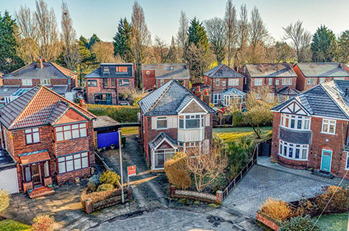 3 Bedroom Detached House For Sale In Andrews Avenue, Flixton, Manchester, M41