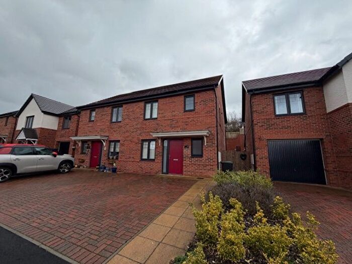 3 Bedroom Semi Detached House To Rent In Allenson View, West Rainton, Houghton Le Spring, DH4