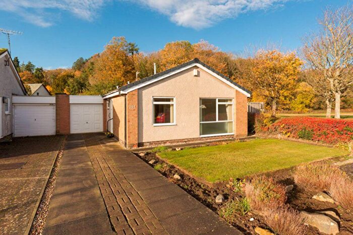 2 Bedroom Detached Bungalow For Sale In Newbattle Abbey Crescent, Eskbank, Dalkeith, EH22