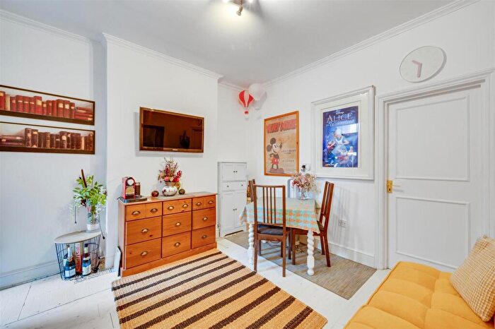 2 Bedroom Property For Sale In Churchmead Road, London, NW10