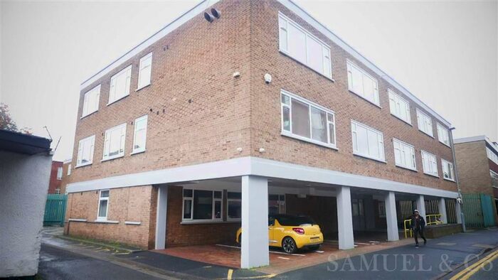 1 Bedroom Flat To Rent In Lombard Street, West Bromwich, B70
