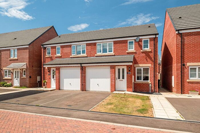 3 Bedroom Semi-Detached House For Sale In Burrows Close, Waddington, Lincoln, LN5