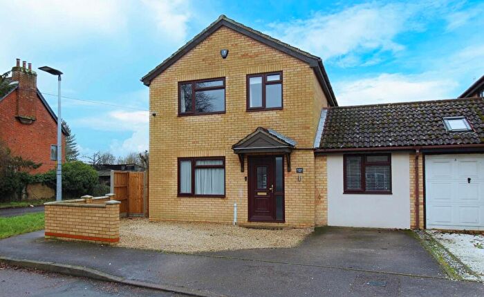 3 Bedroom Link Detached House For Sale In Rookery Road, Wyboston, MK44