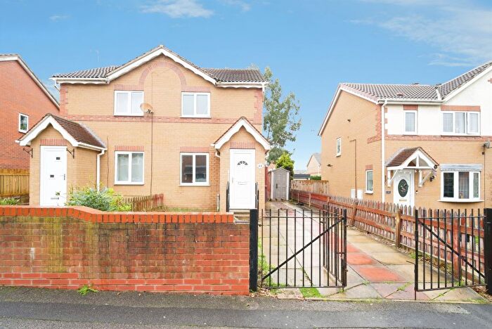 2 Bedroom Semi Detached House For Sale In Raven Royd, Barnsley, S71