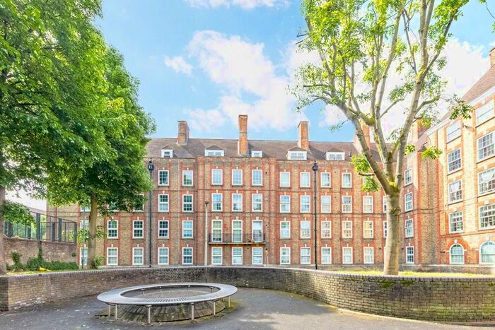 2 Bedroom Flat To Rent In George Row, London, SE16