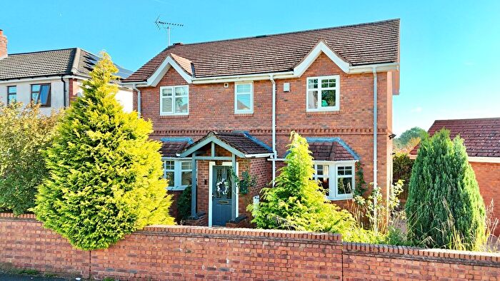 3 Bedroom Detached House For Sale In The Avenue, Blythe Bridge, ST11