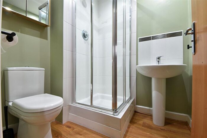 2 Bedroom Flat To Rent In Coach House Mews, Coventry Road, Warwick, CV34