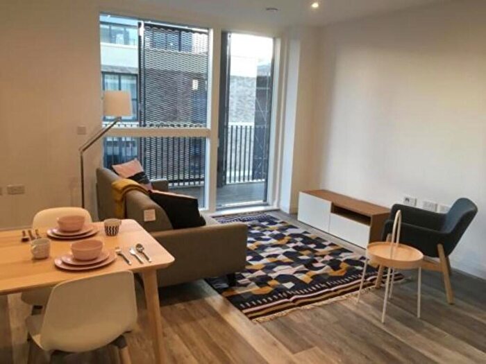 1 Bedroom Apartment For Sale In The Wing, Camberwell, SE5