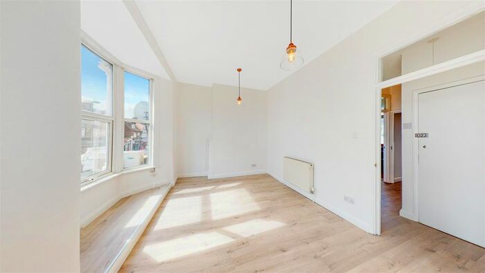 1 Bedroom Flat To Rent In Brockley Road, Brockley, SE4