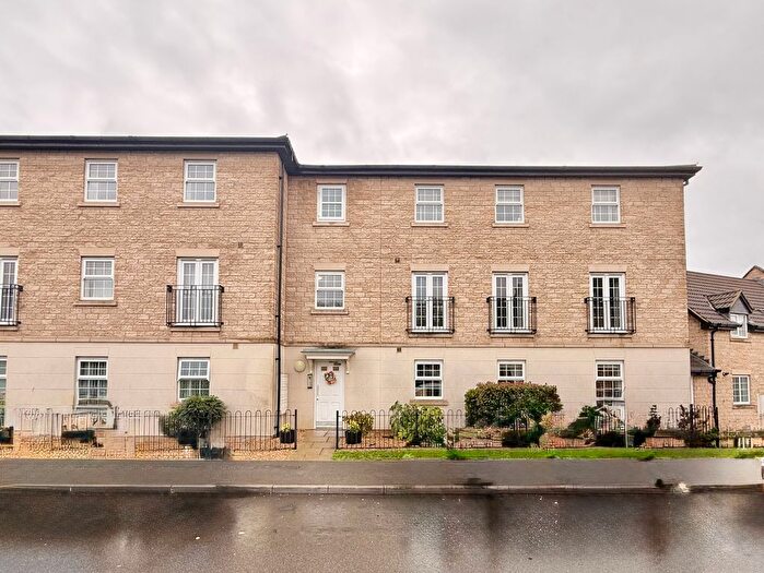 2 Bedroom Flat To Rent In Chiltern Road, Corby, NN18