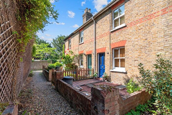 3 Bedroom Terraced House For Sale In Croft Cottages, Bangors Road South, Iver, SL0